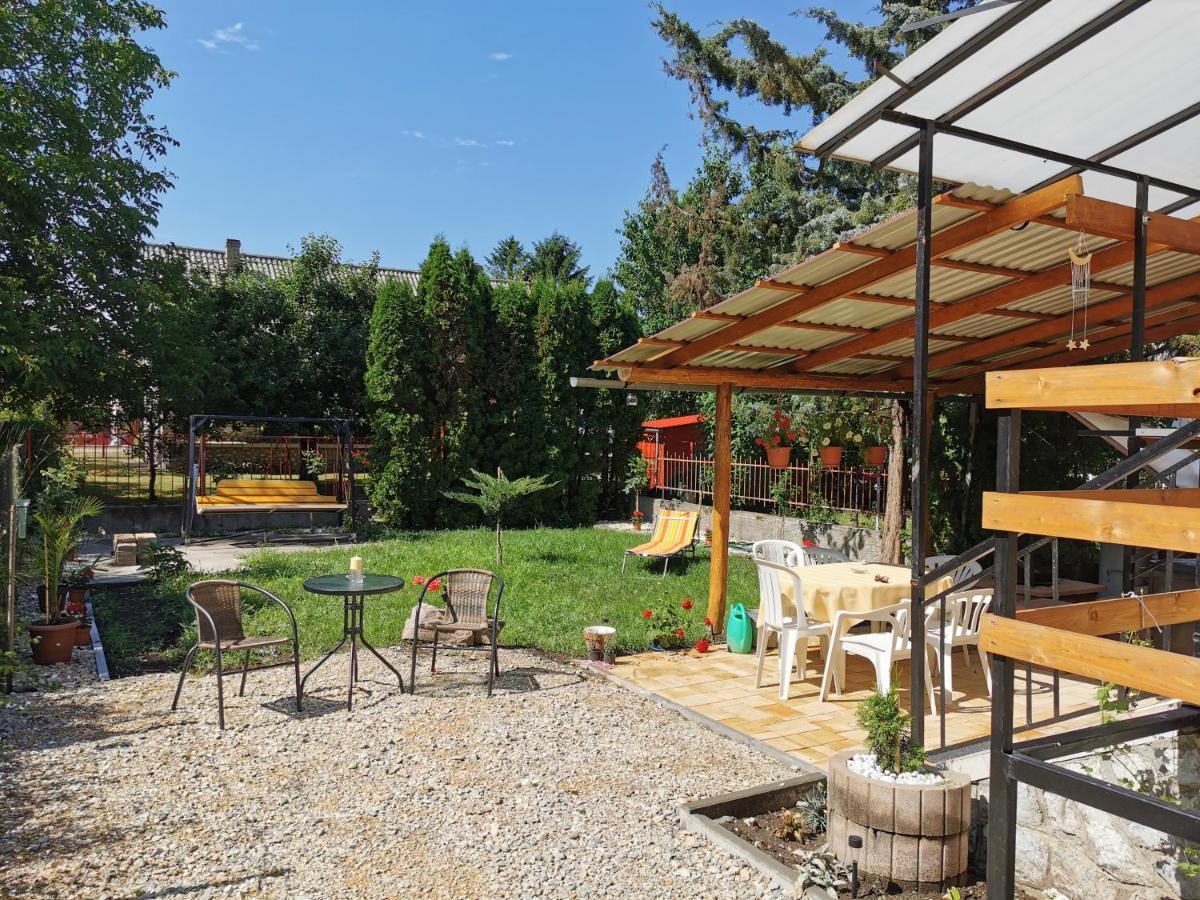 Zsory Furdo Lapartman Mezokovesd Apartment Szihalom Bagian luar foto